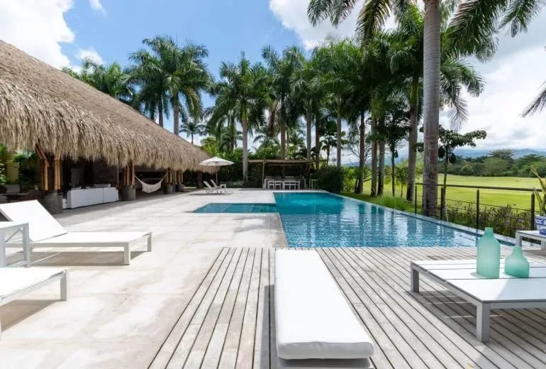 Amazing 4BR Villa w/ Pool at Mesa de Yeguas