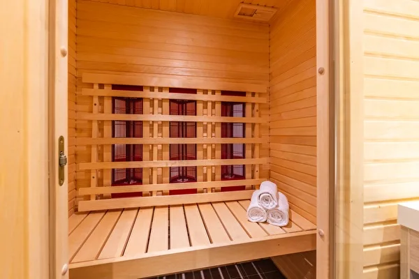 Deluxe room beds