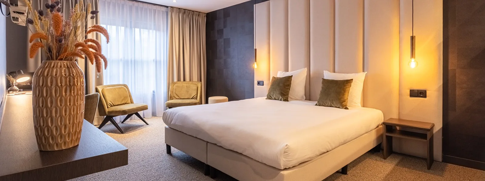 Hotel Asteria rooms and suites