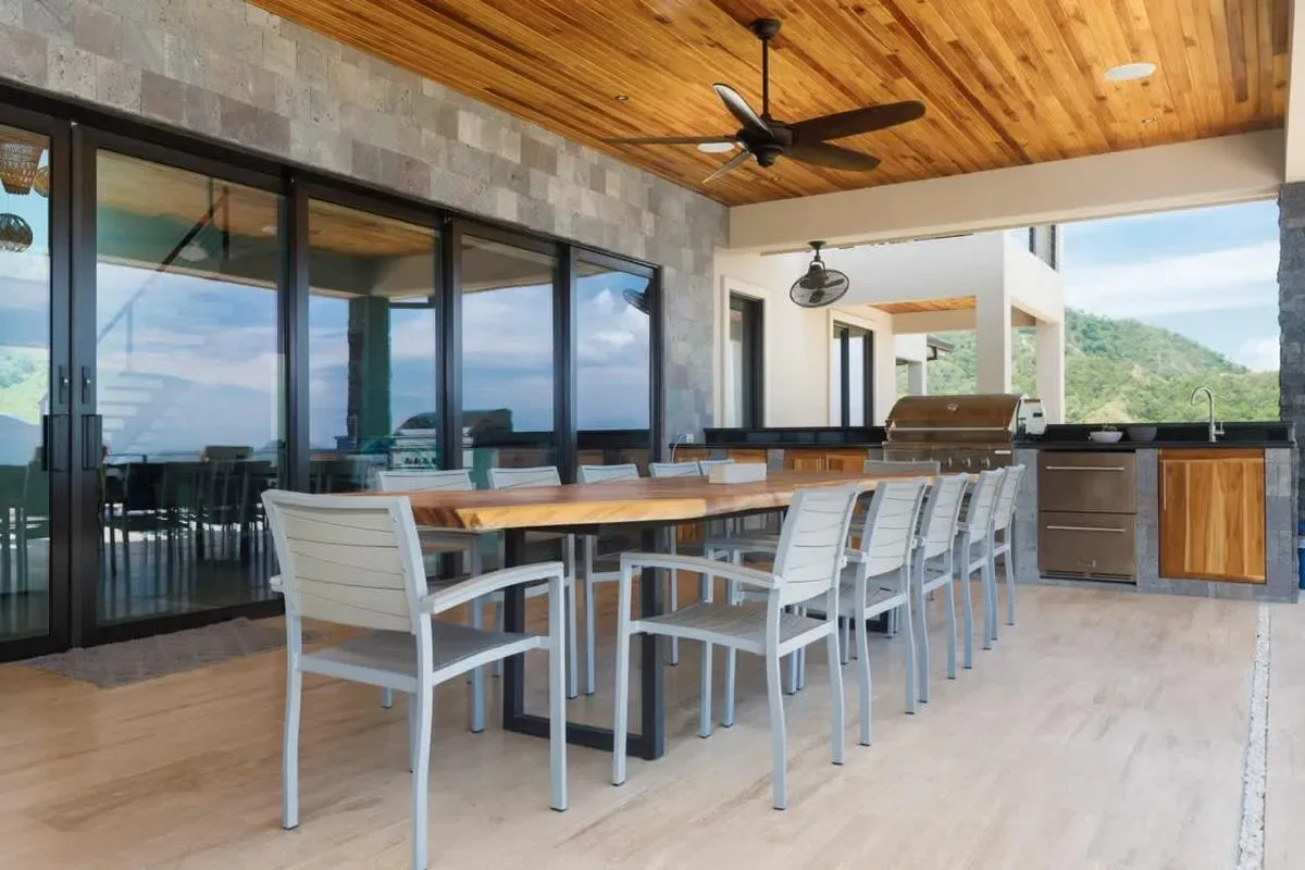 Breathtaking 9BR Villa in Costa Rica