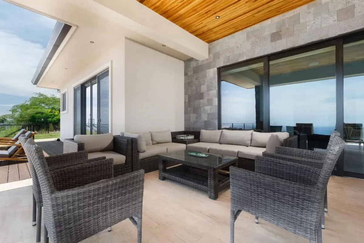 Breathtaking 9BR Villa in Costa Rica