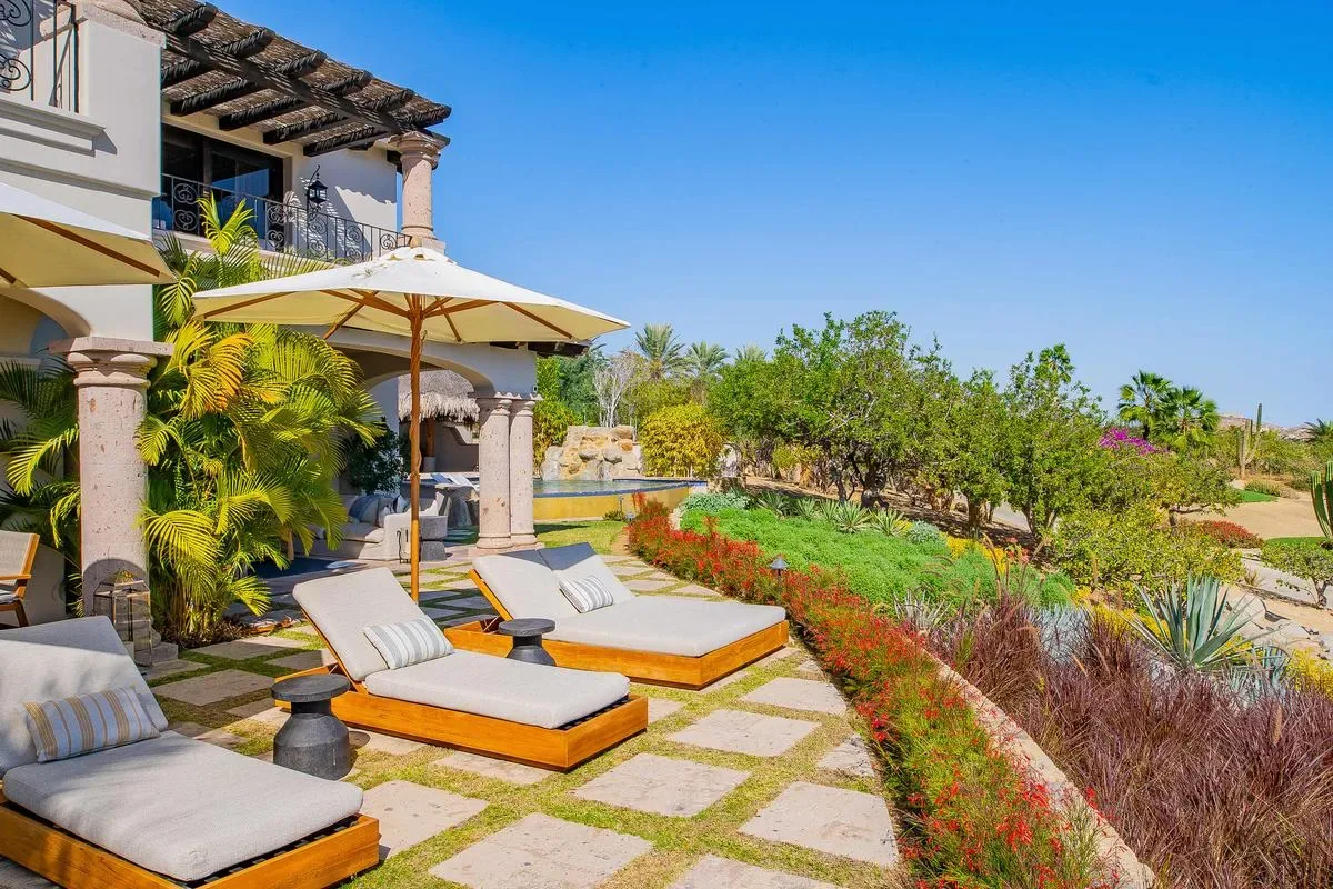 Amazing 4BR Villa w/ Pool & Ocean Views