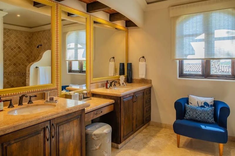 Amazing 4BR Villa w/ Pool & Ocean Views