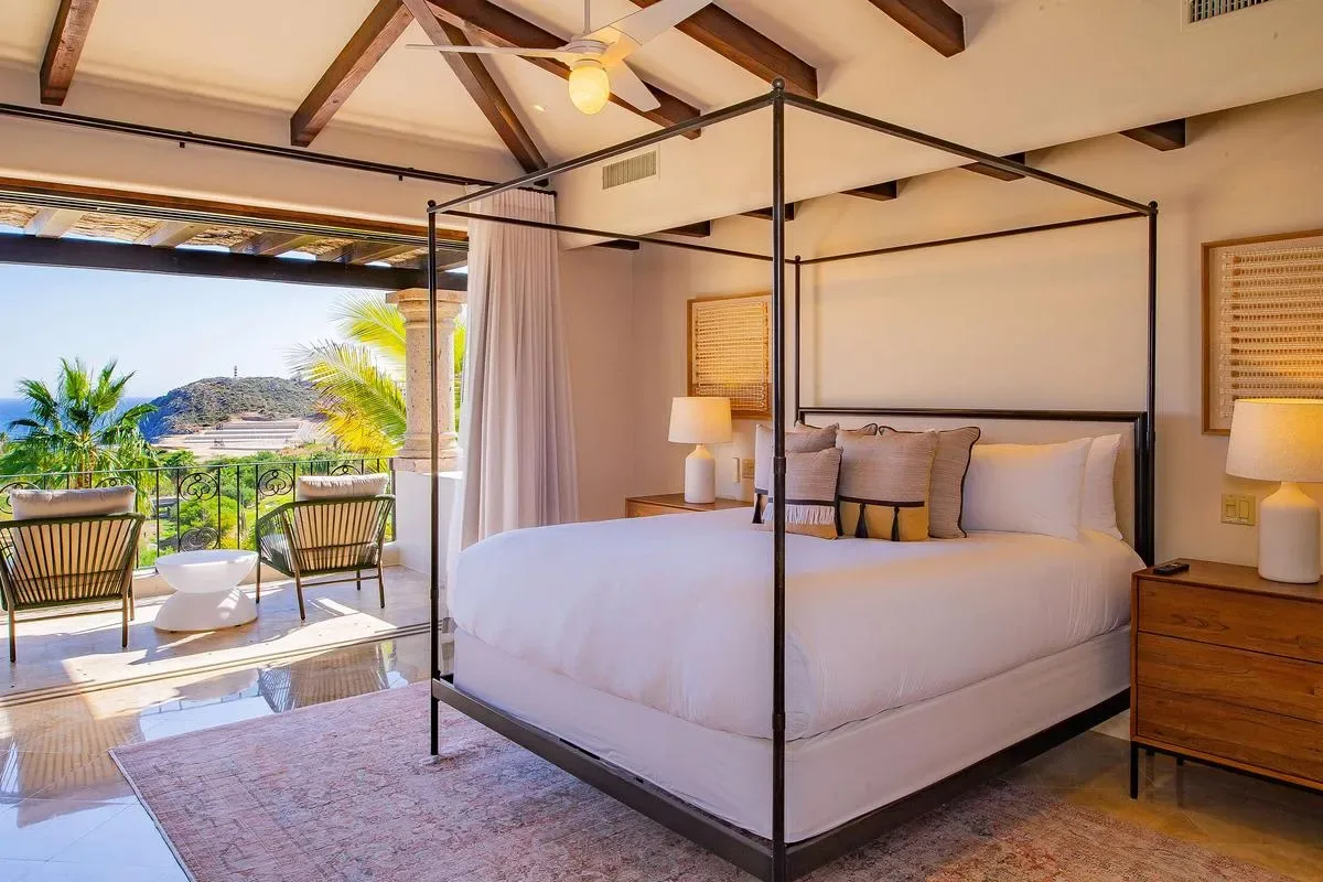 Amazing 4BR Villa w/ Pool & Ocean Views