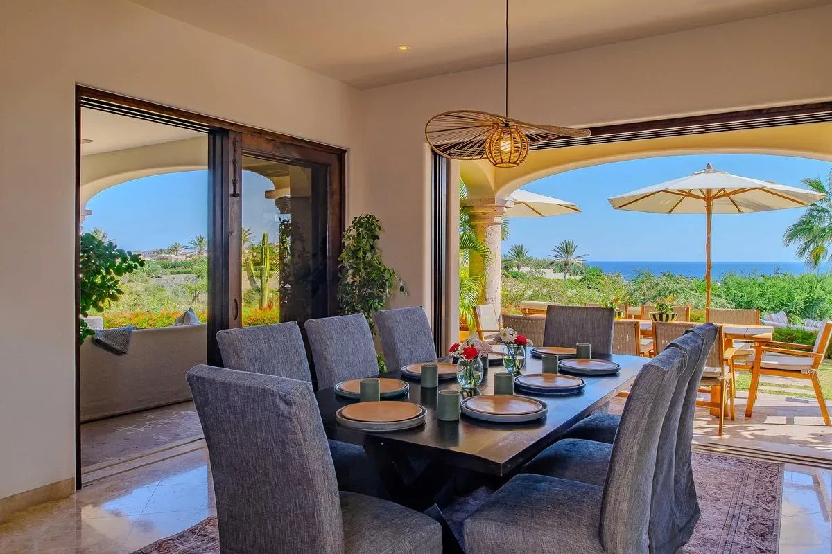 Amazing 4BR Villa w/ Pool & Ocean Views