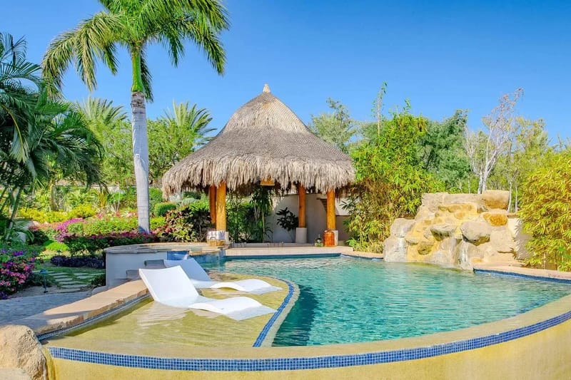 Amazing 4BR Villa w/ Pool & Ocean Views