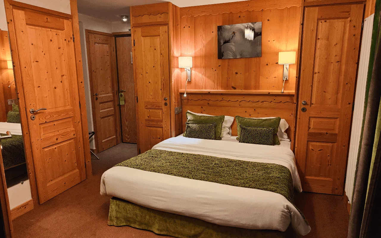 Alpine room