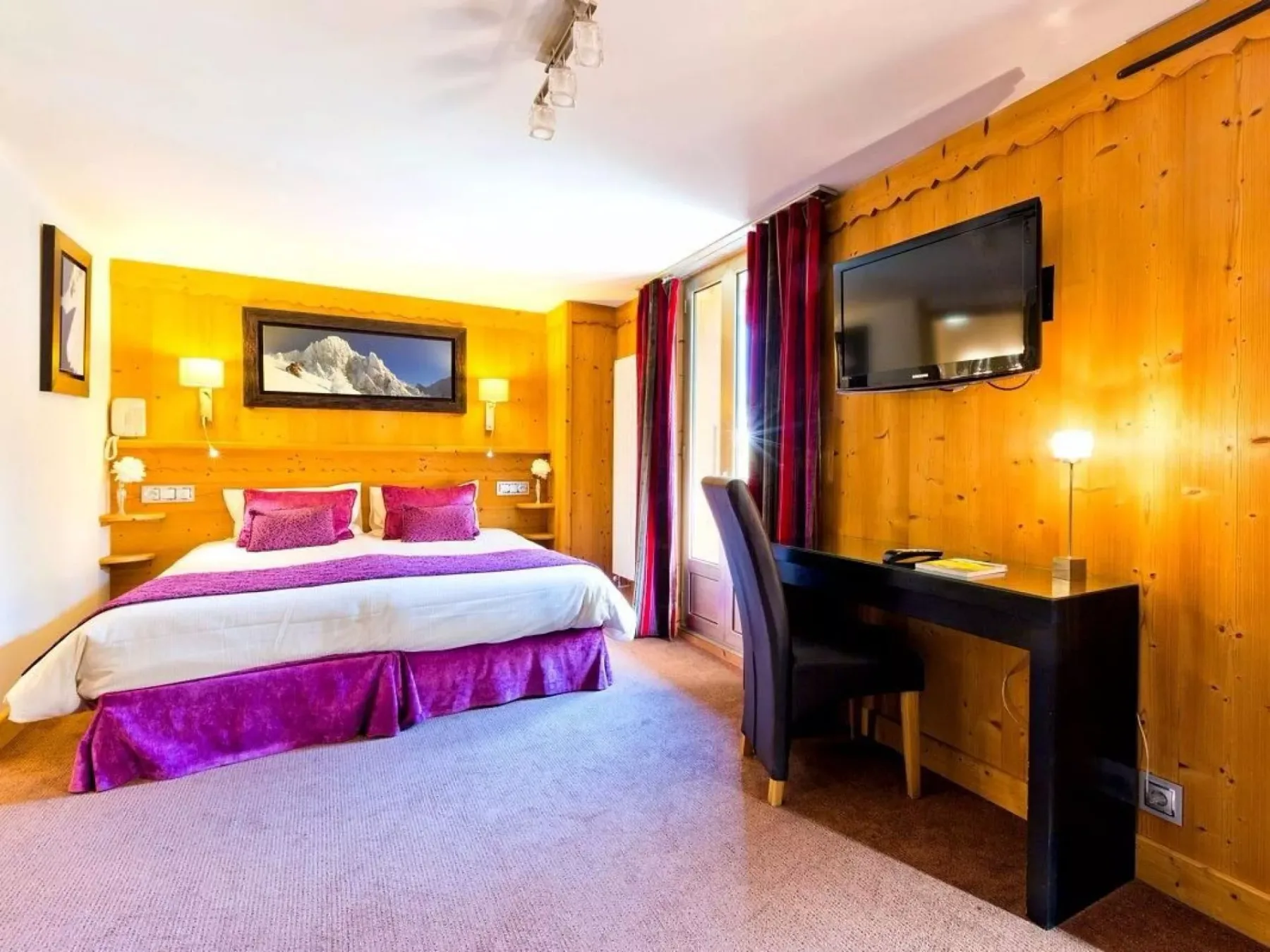 Savoy-style hotel rooms