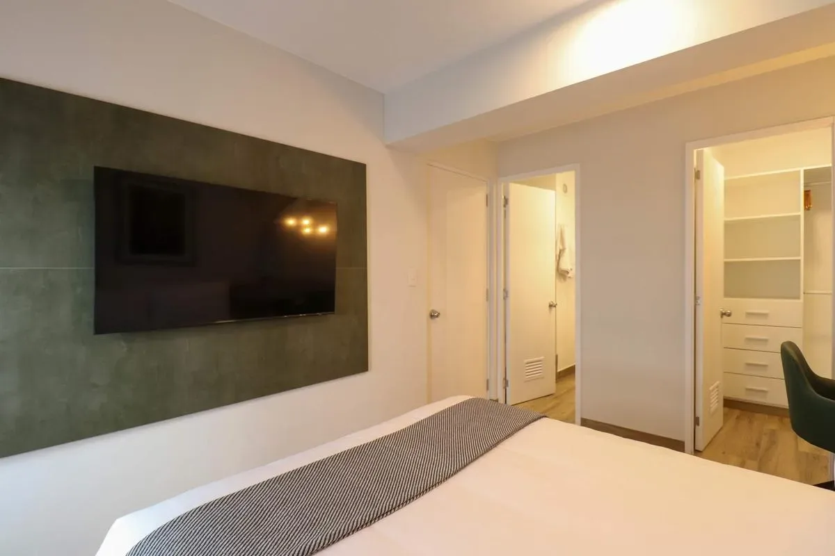Designer 2BR in Miraflores