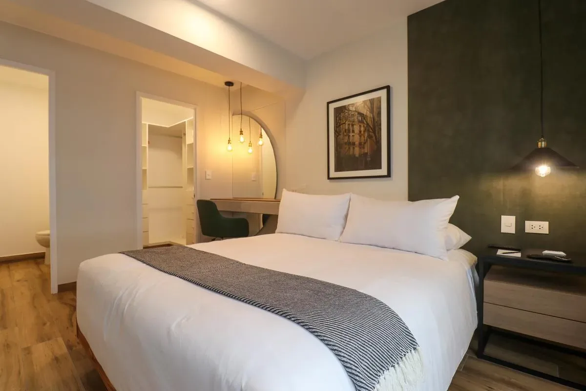 Designer 2BR in Miraflores