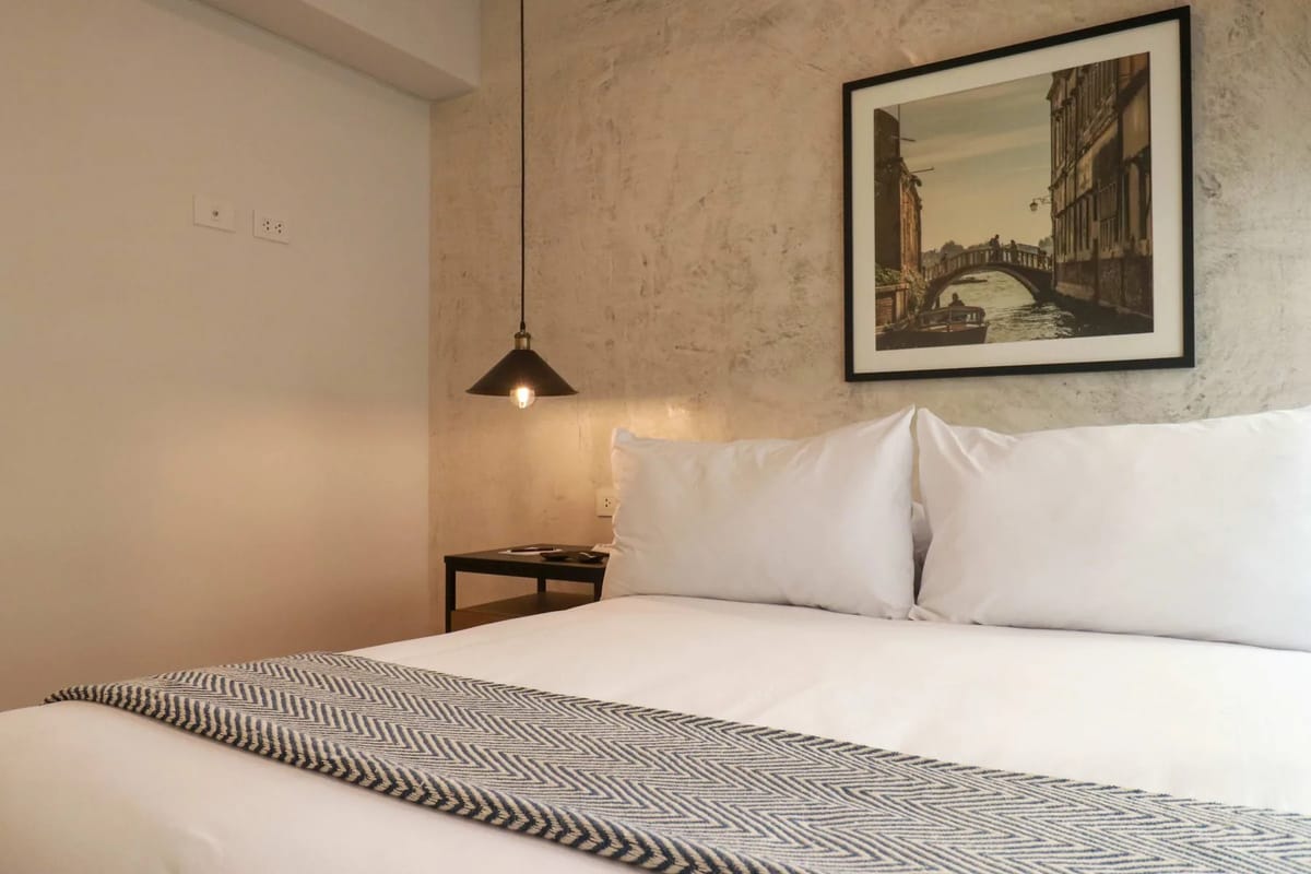 Designer 2BR in Miraflores