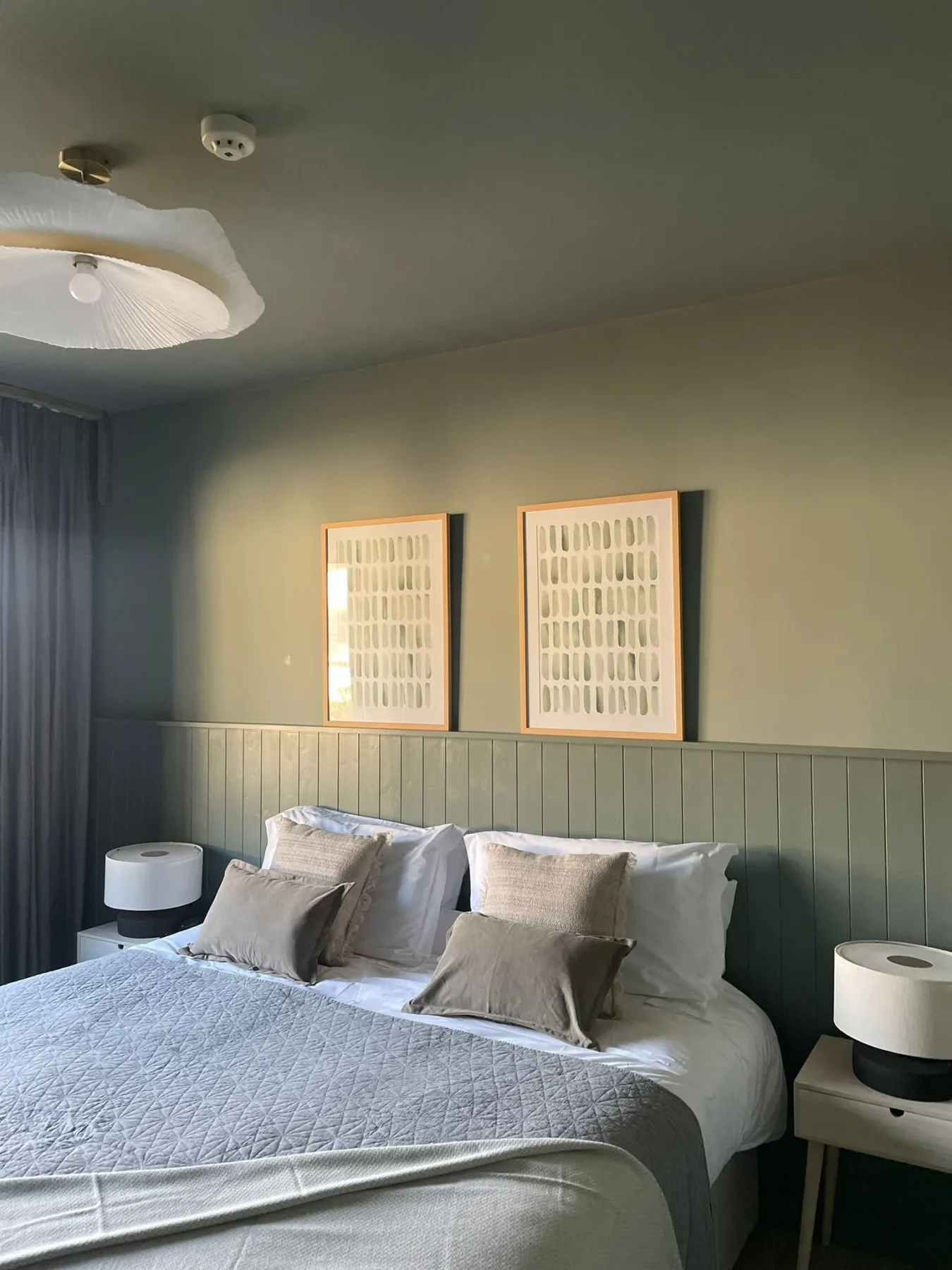 Hotel bedroom