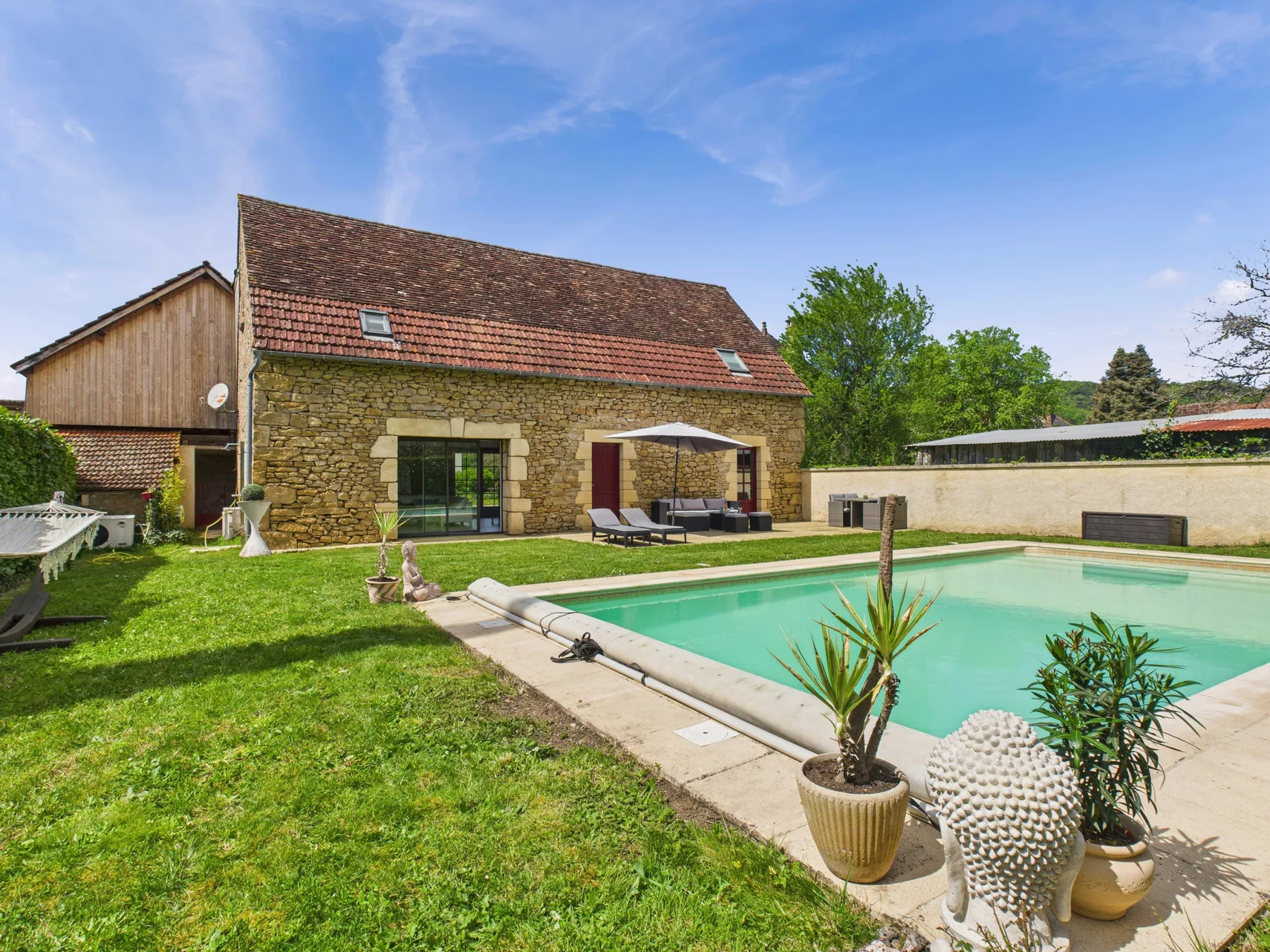 Casa en Saint-Julien-de-Lampon