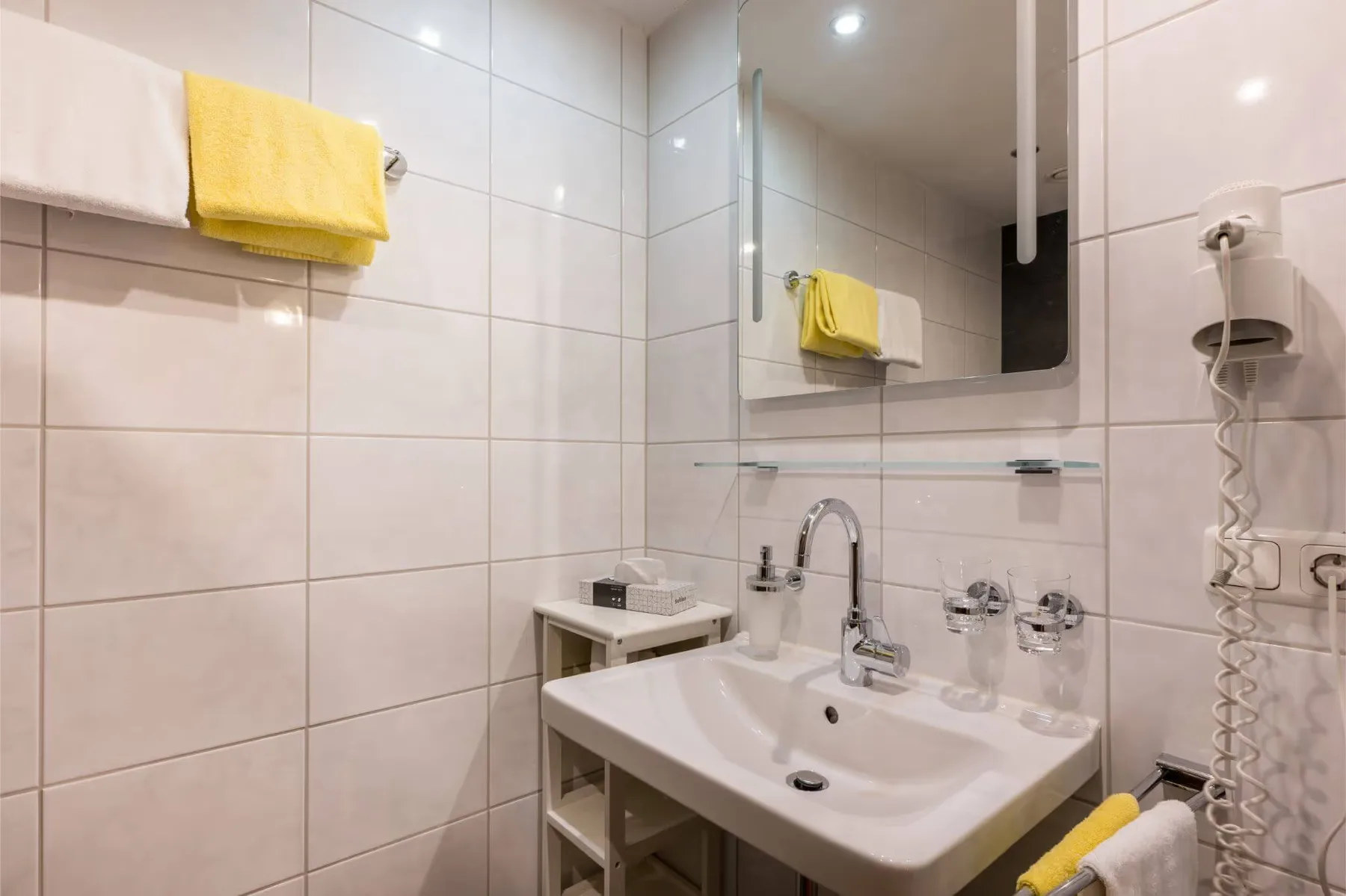 Double room bathroom