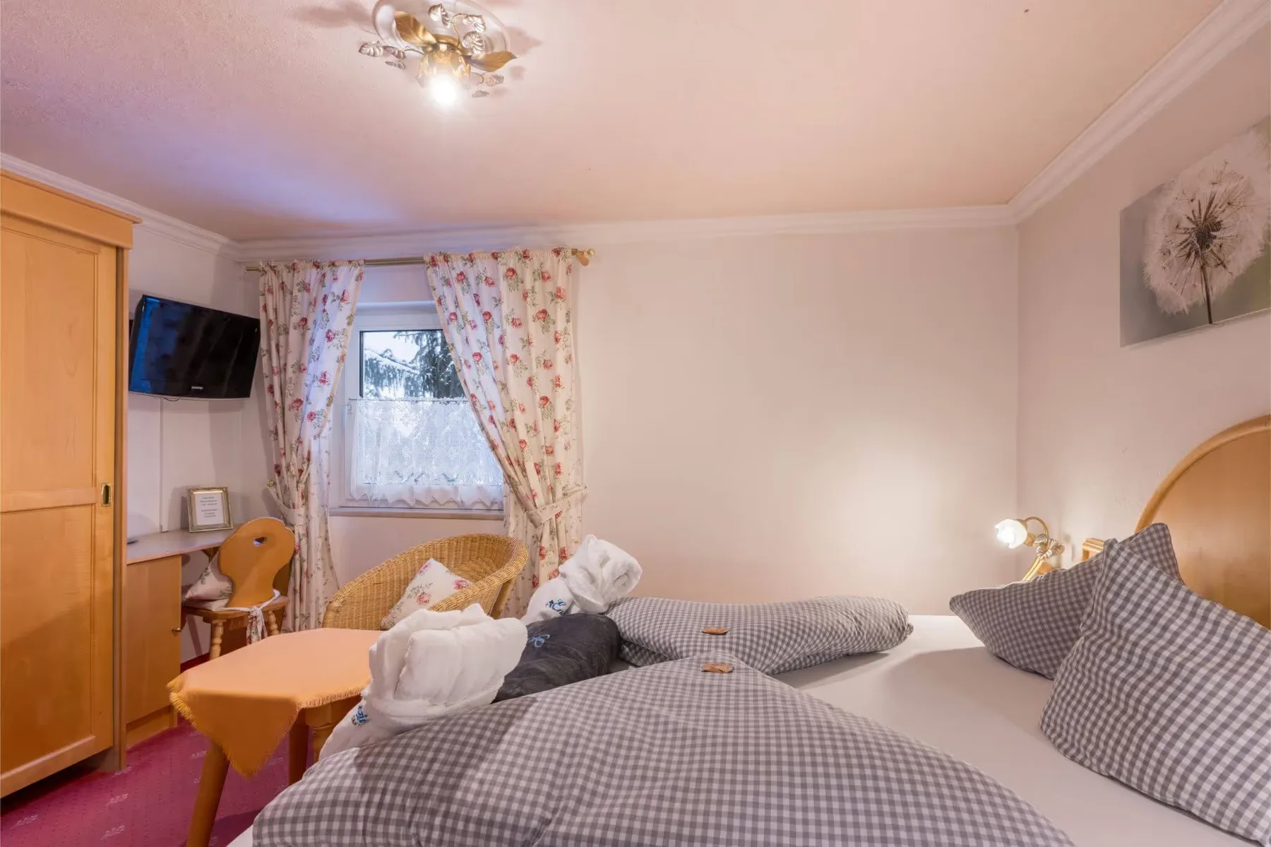 Double room with sitting area