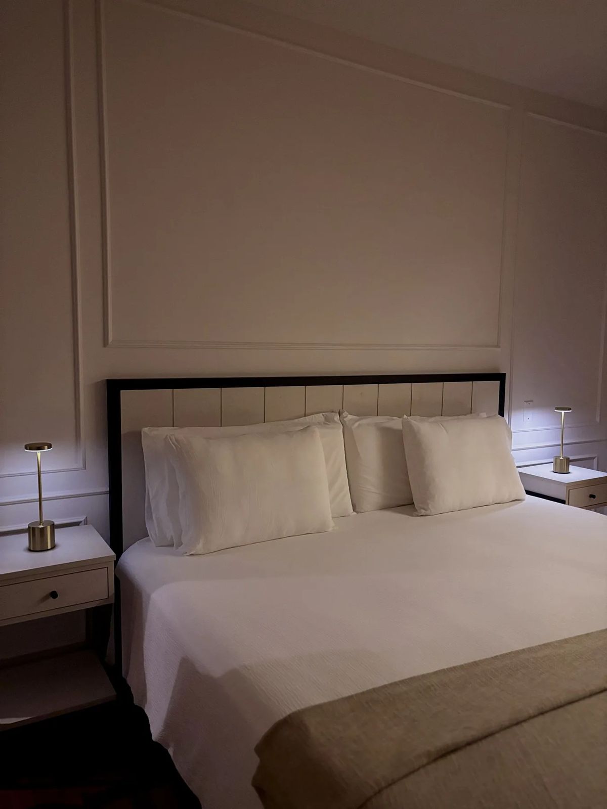 Elegant Room in Boutique Hotel w/ Breakfast