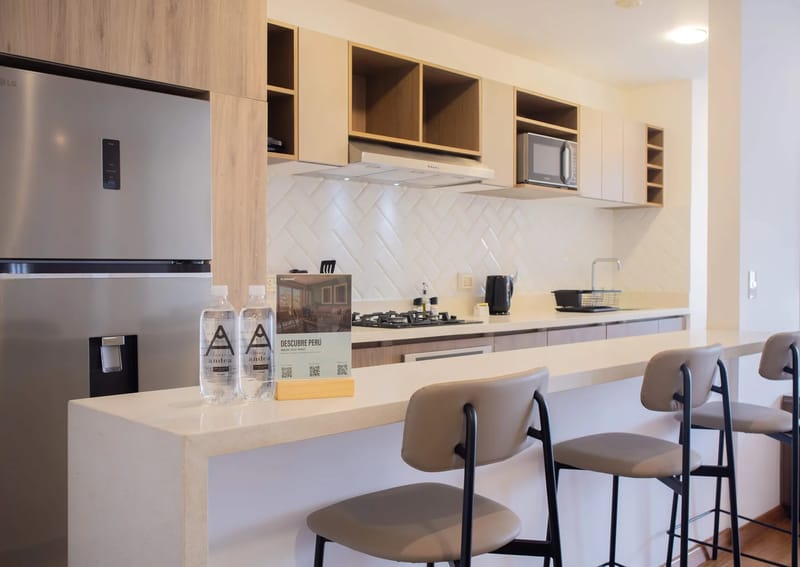 Inviting 2BR w/ Balcony in Miraflores