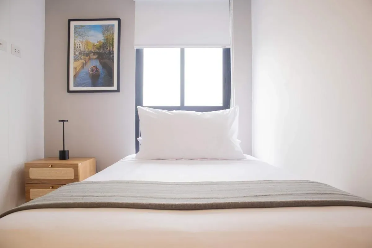 Inviting 2BR w/ Balcony in Miraflores