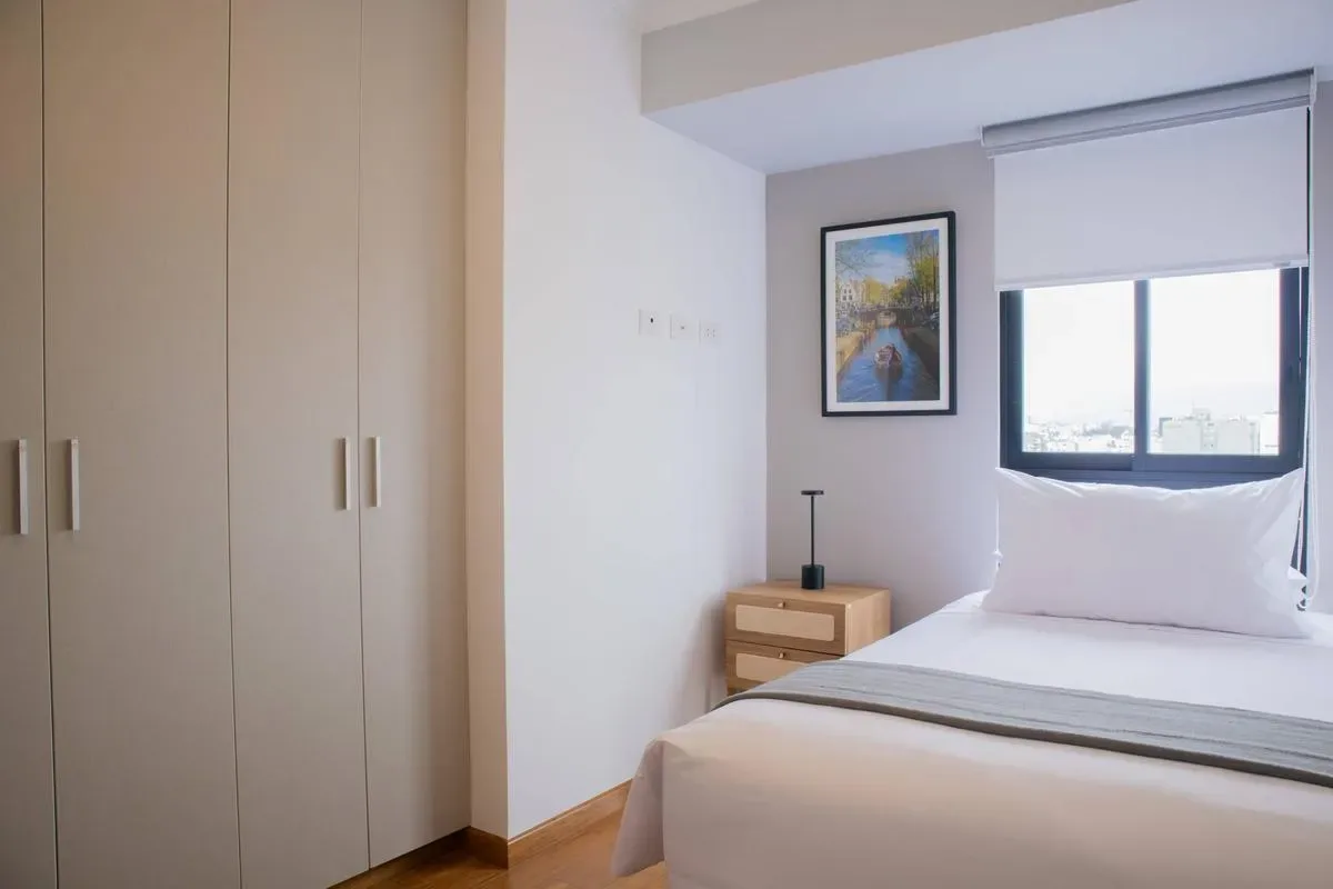 Inviting 2BR w/ Balcony in Miraflores