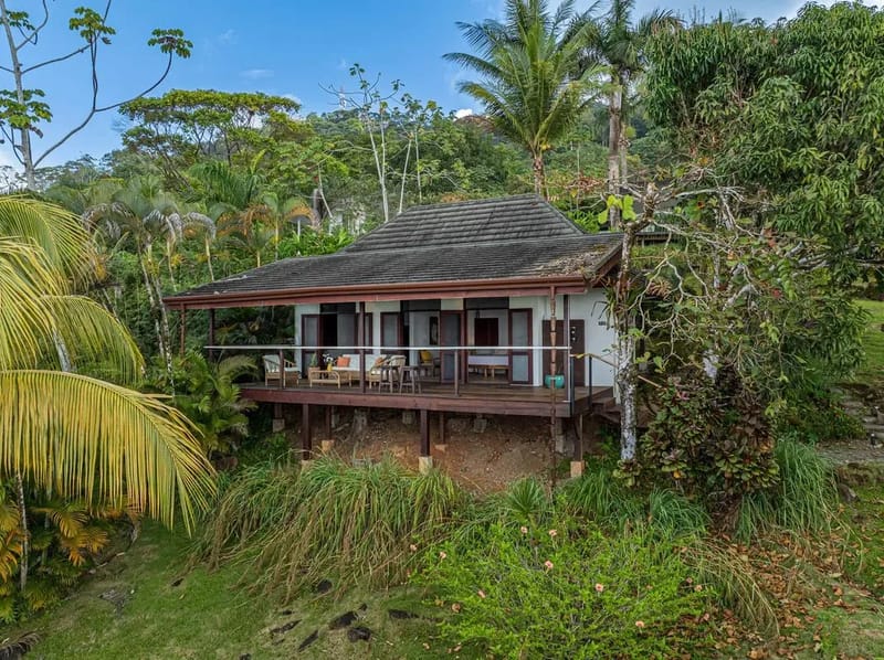 Elegant Nature Villa Studio w/ Oceanview Deck