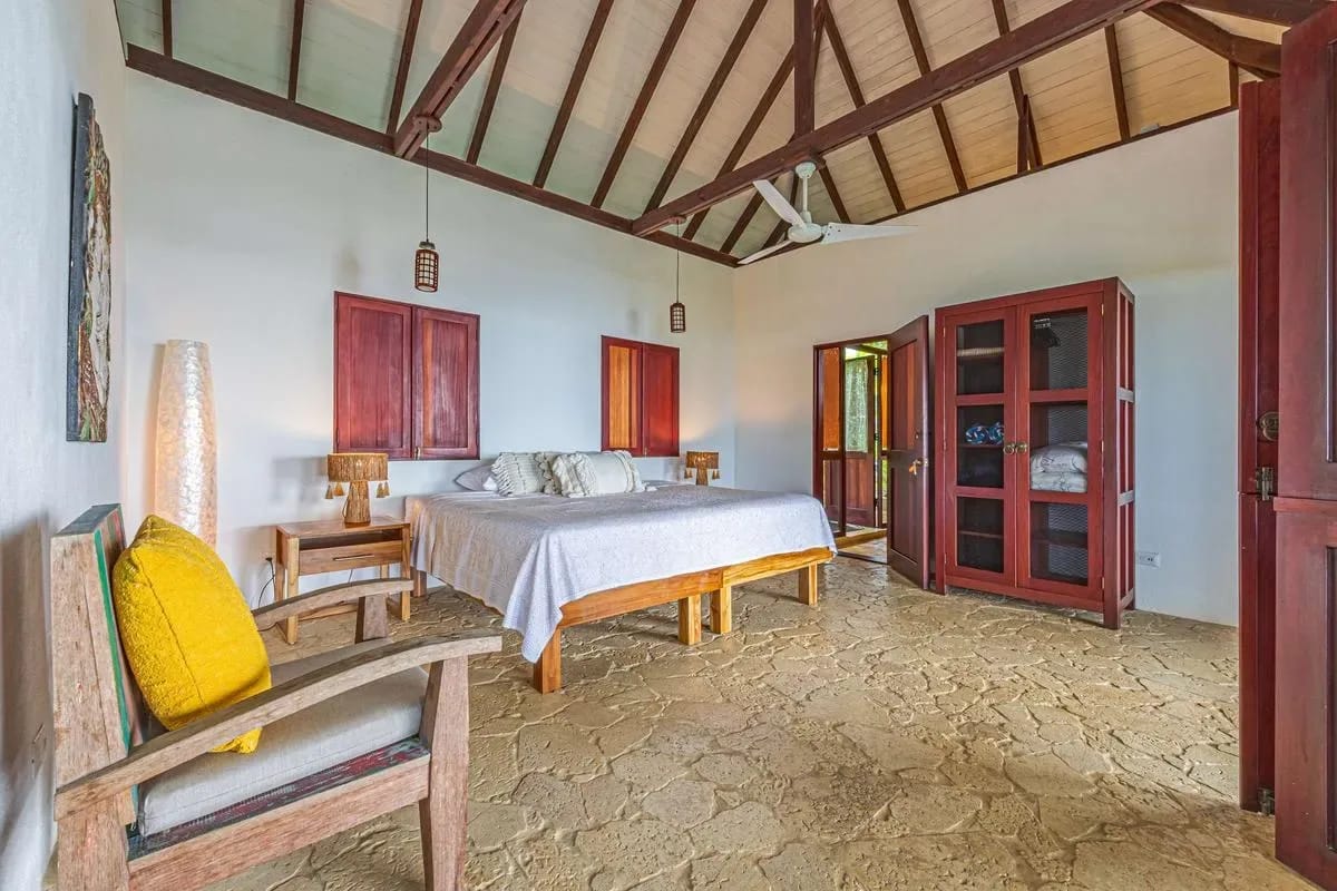 Elegant Nature Villa Studio w/ Oceanview Deck