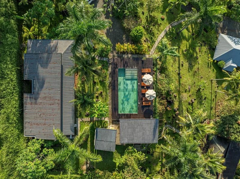 Elegant Nature Villa Studio w/ Oceanview Deck
