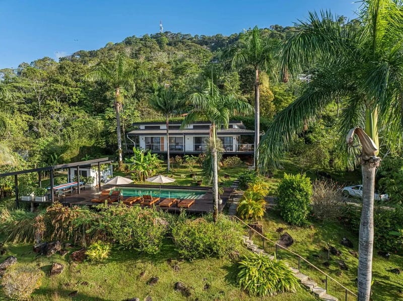 Elegant Nature Villa Studio w/ Oceanview Deck