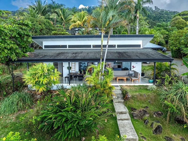 Elegant Nature Villa Studio w/ Oceanview Deck