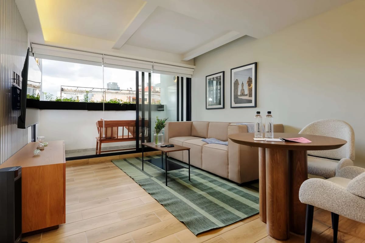 Stylish Loft w/ Balcony in Colima