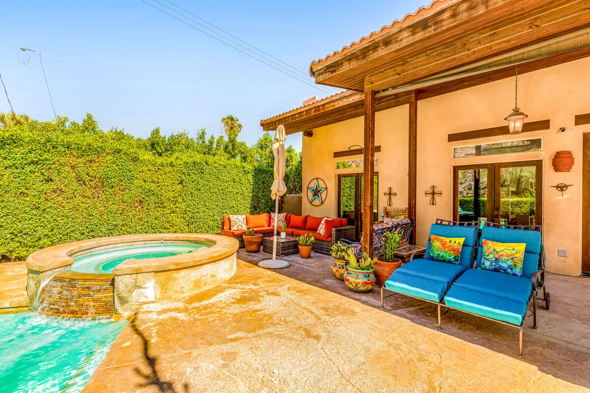 Hacienda Montezuma - 220080