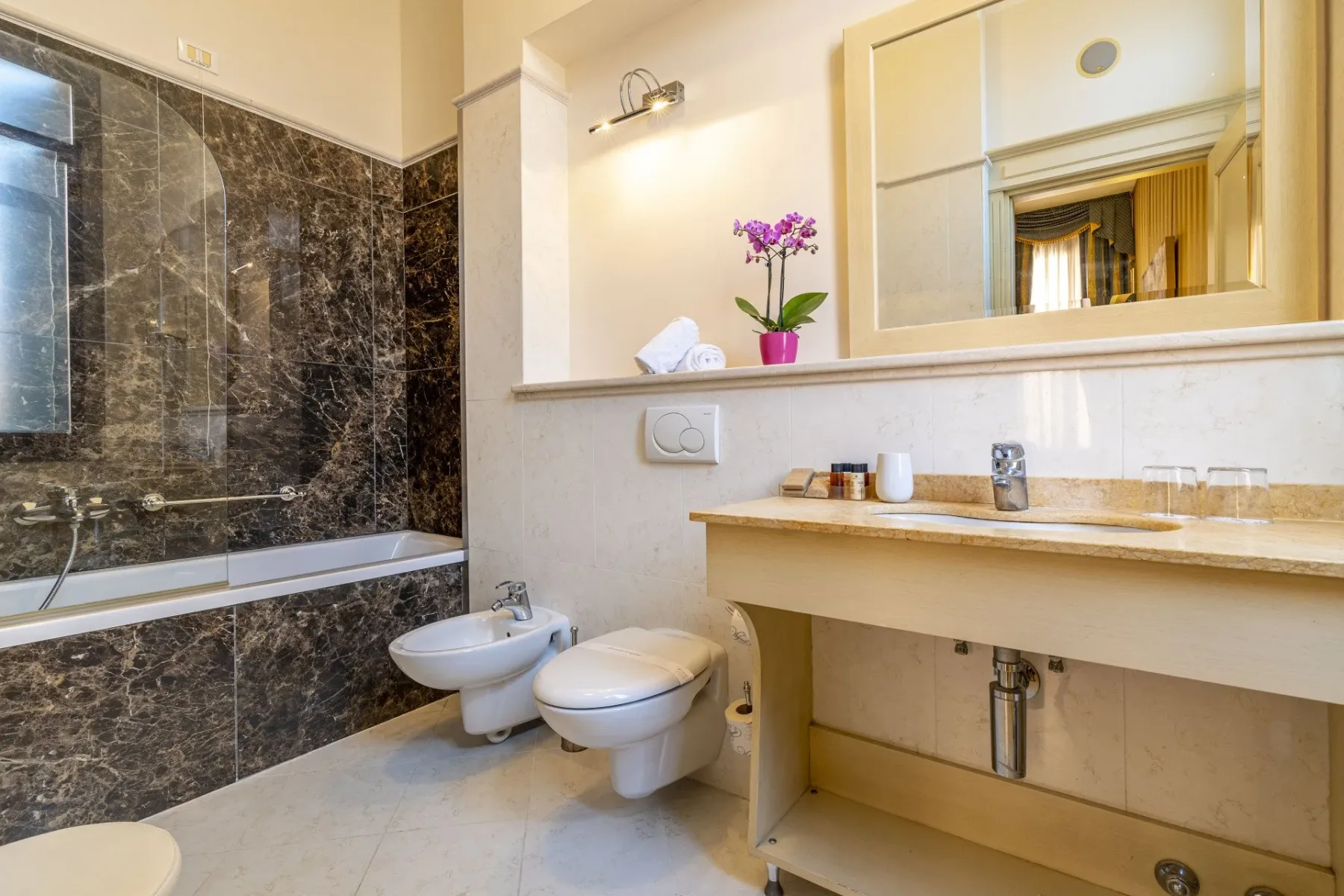 Habitación deluxe con vistas al canal