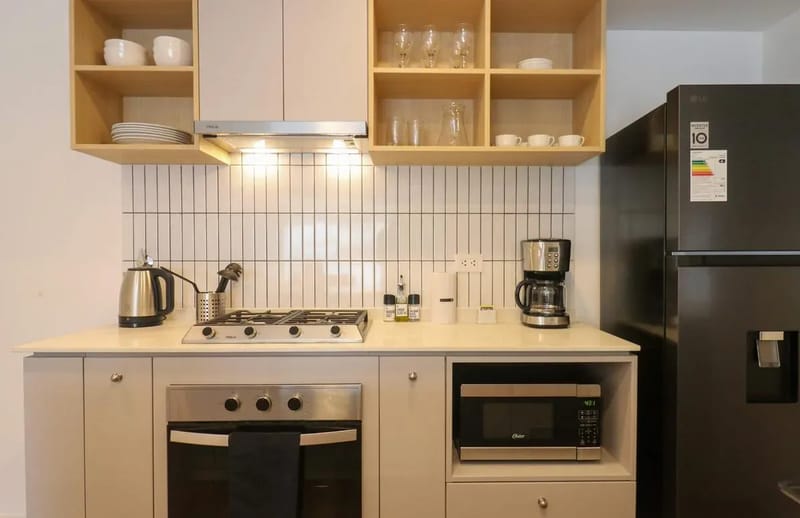 Light-Filled 2BR w/ Balcony in Miraflores