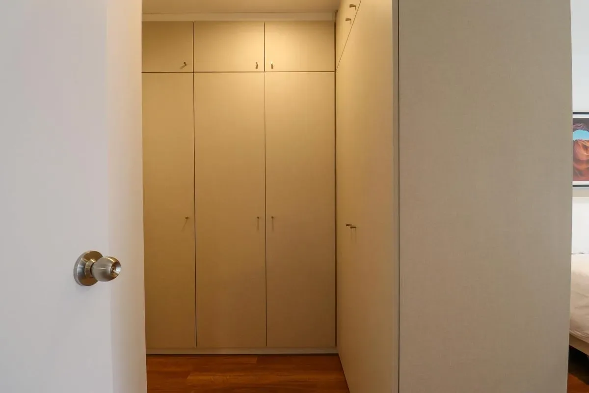 Light-Filled 2BR w/ Balcony in Miraflores