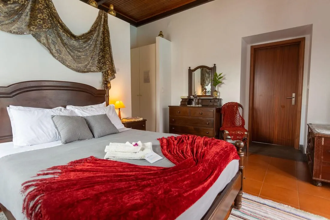 Taro suite bedroom