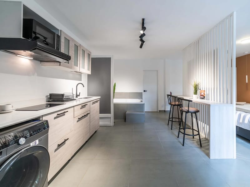 Modern Loft in El Poblado w/ Jacuzzi