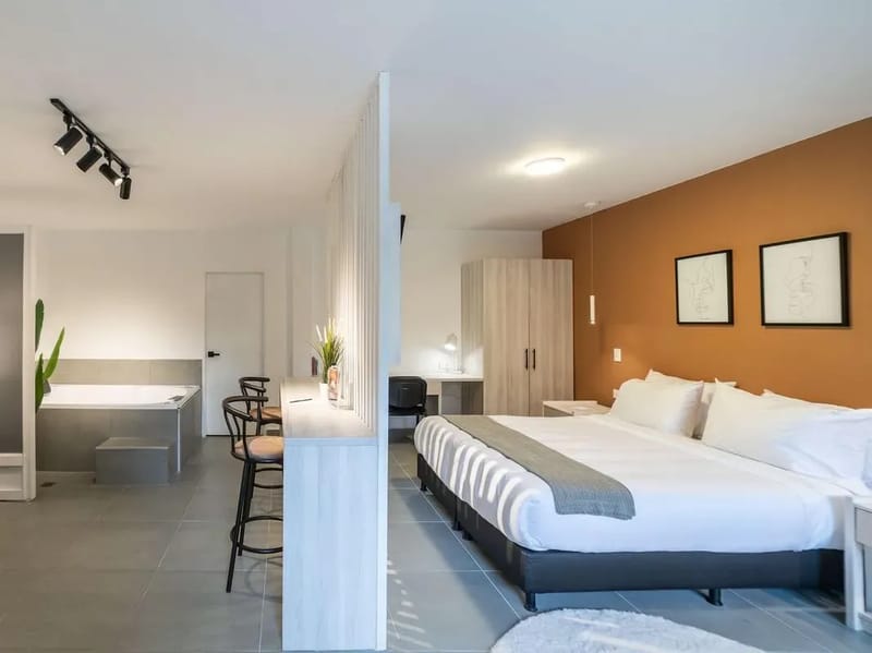 Modern Loft in El Poblado w/ Jacuzzi