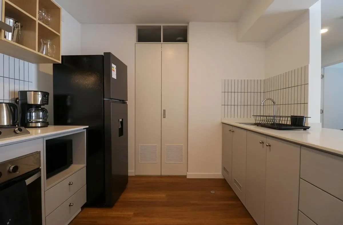 Central 2BR w/ Balcony in Miraflores
