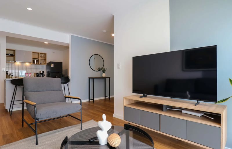 Central 2BR w/ Balcony in Miraflores