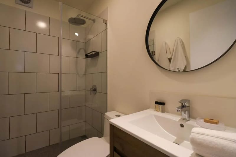 Central 2BR w/ Balcony in Miraflores