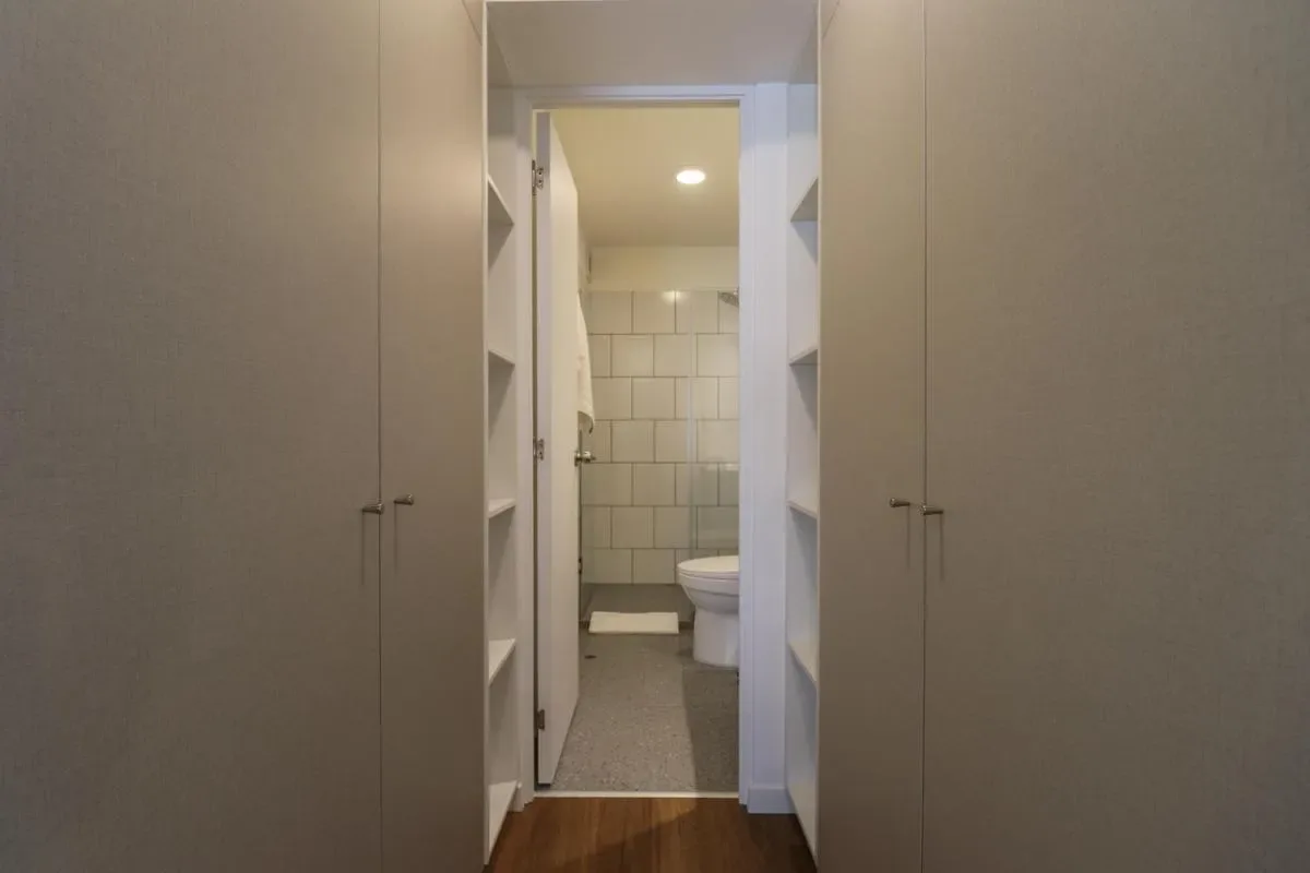Central 2BR w/ Balcony in Miraflores