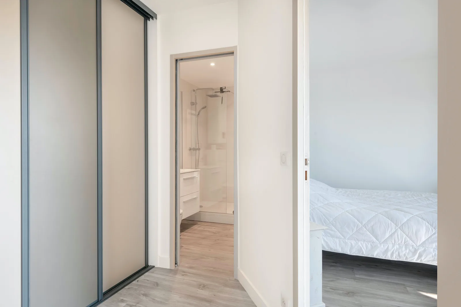 Apartment for four with marina view