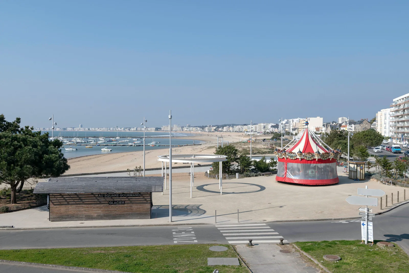Apartment for four with marina view
