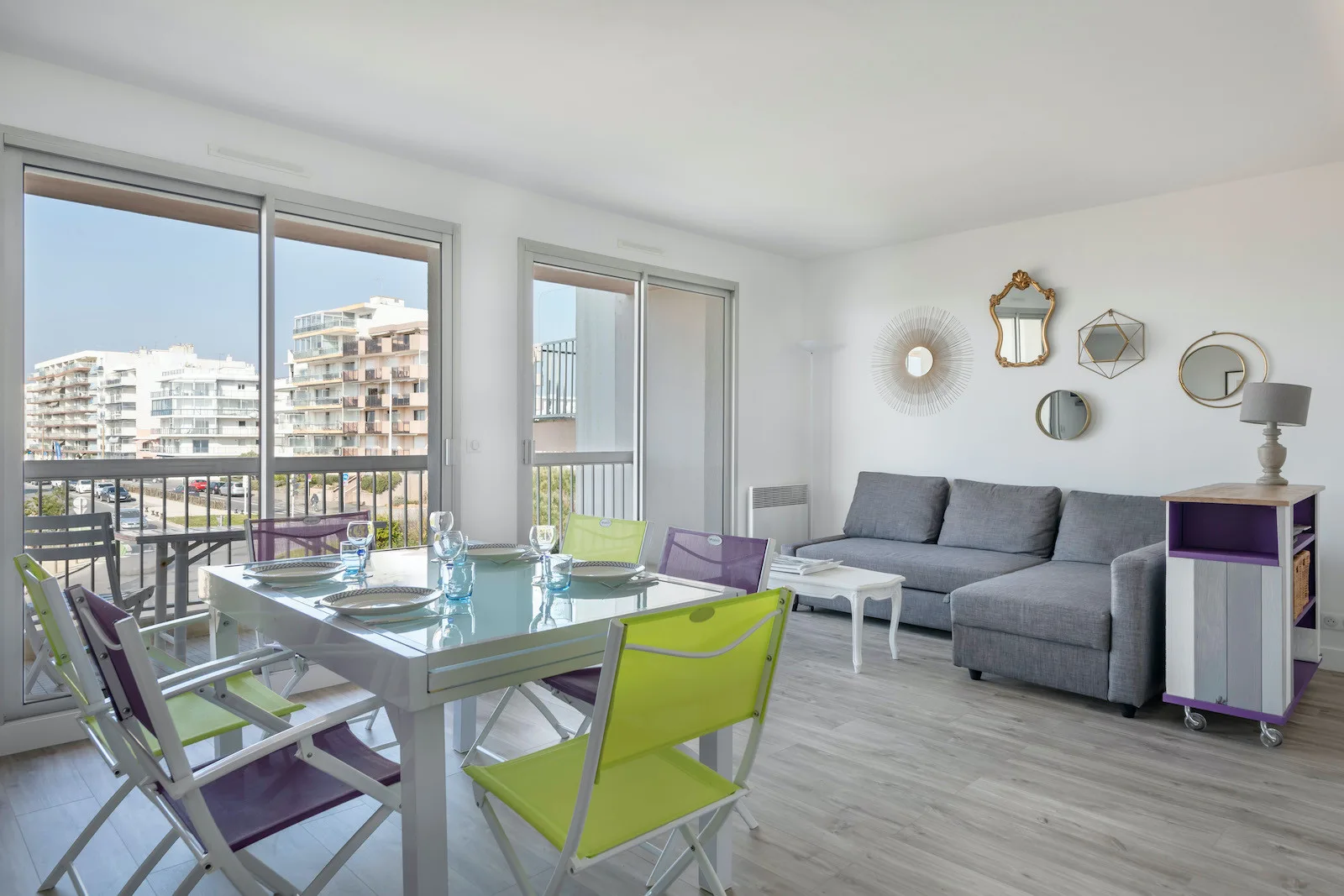 Apartment for four with marina view