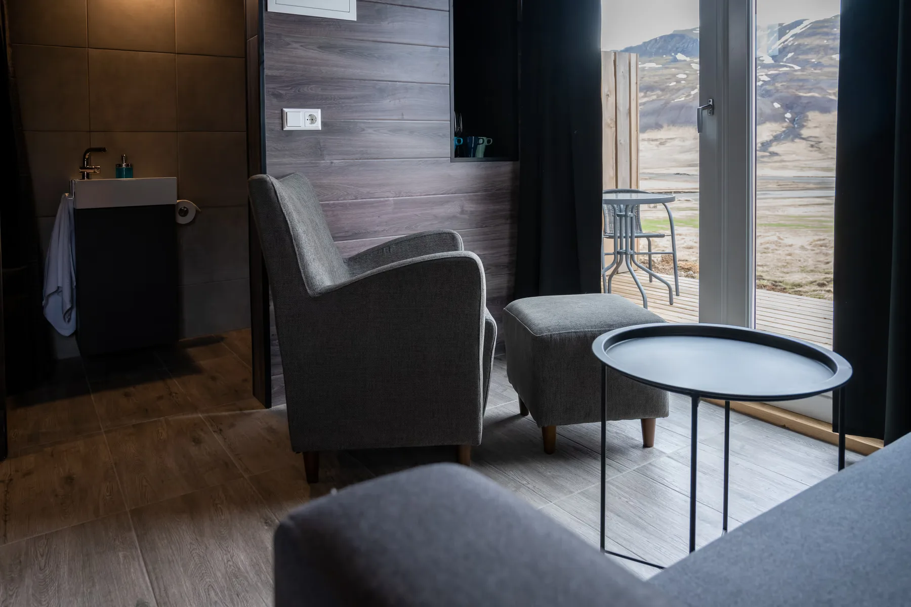 Room seating area