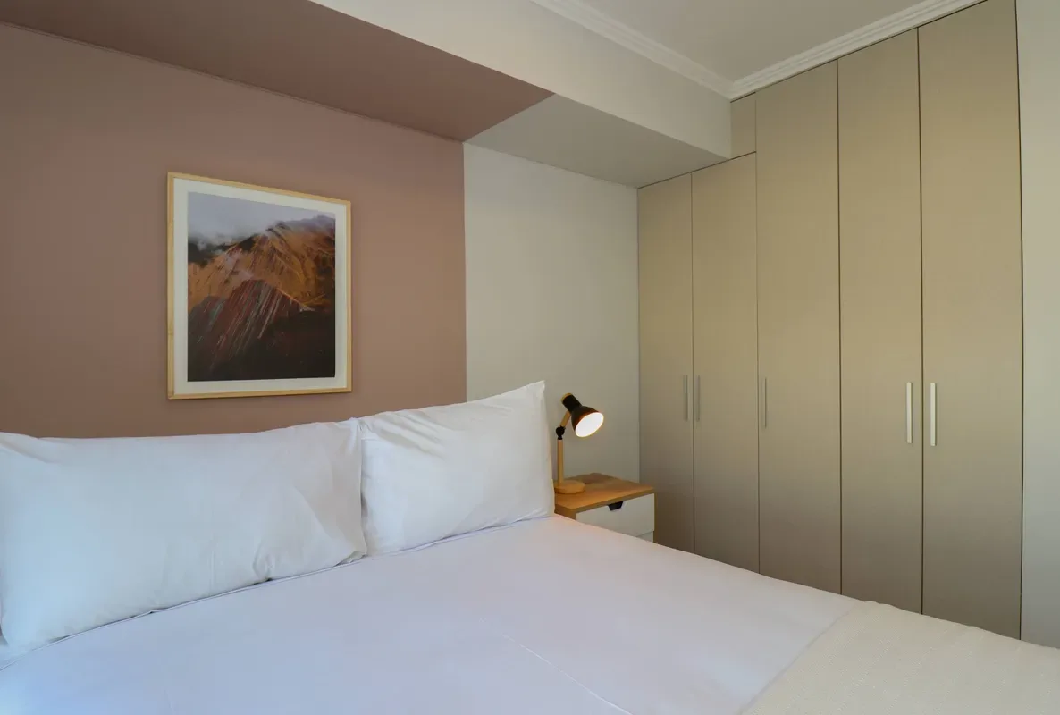 Deluxe 3BR w/ Balcony in Prime Miraflores