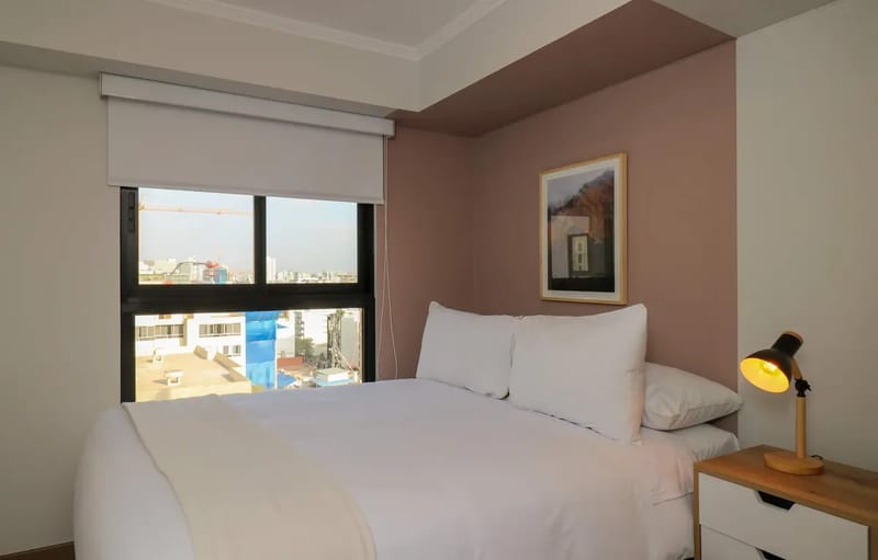 Deluxe 3BR w/ Balcony in Prime Miraflores