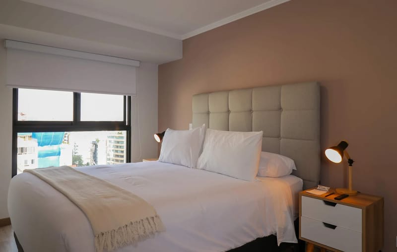 Deluxe 3BR w/ Balcony in Prime Miraflores