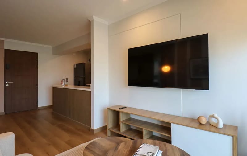 Deluxe 3BR w/ Balcony in Prime Miraflores