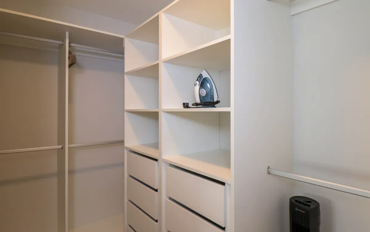 Deluxe 3BR w/ Balcony in Prime Miraflores