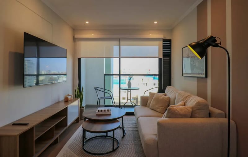 Deluxe 3BR w/ Balcony in Prime Miraflores
